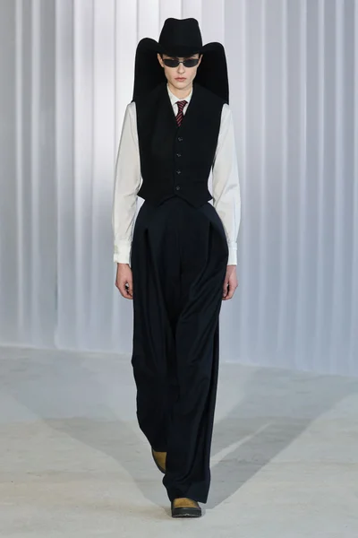 Look 6